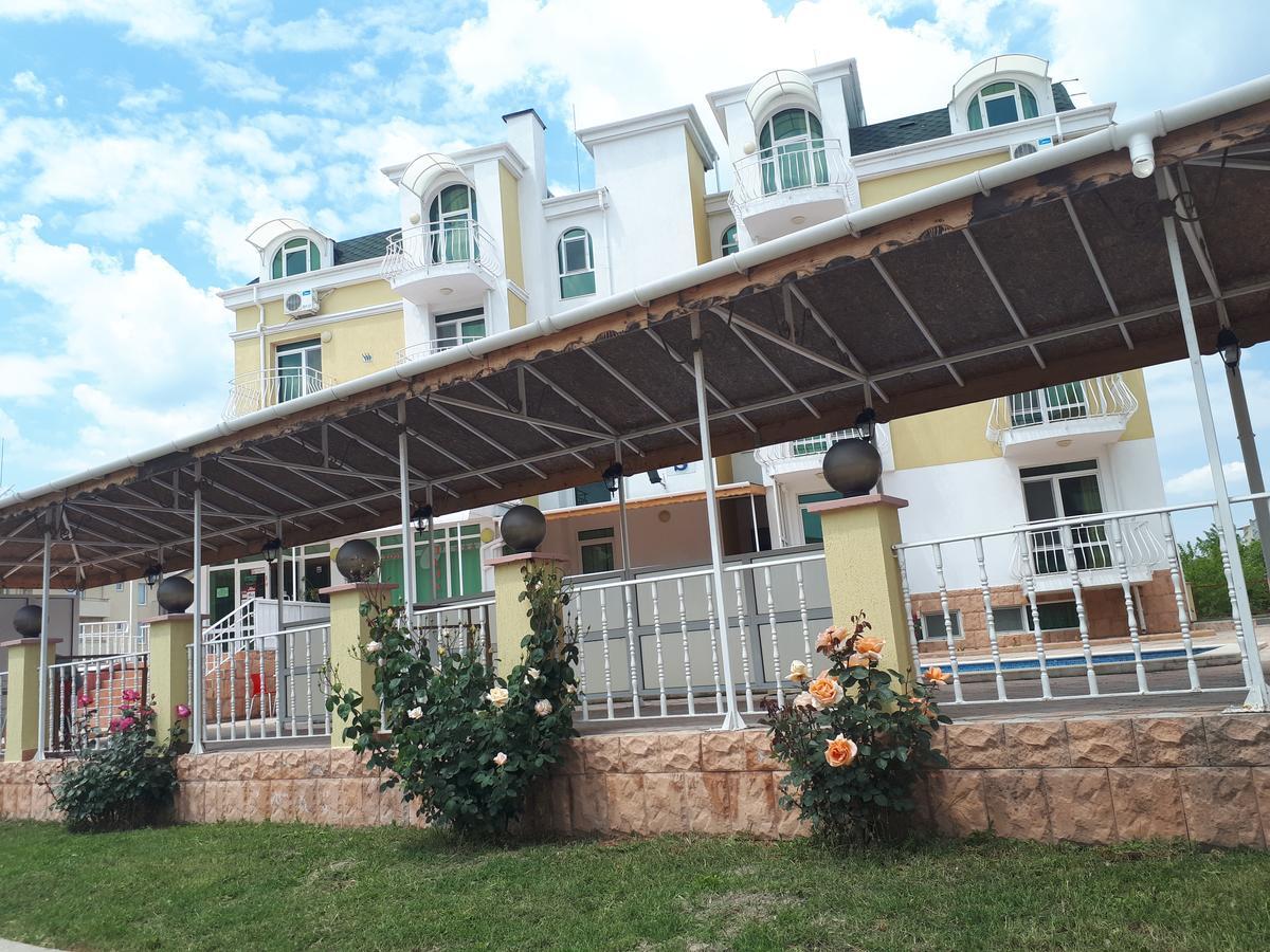 Hotel Palace كرانيفو المظهر الخارجي الصورة