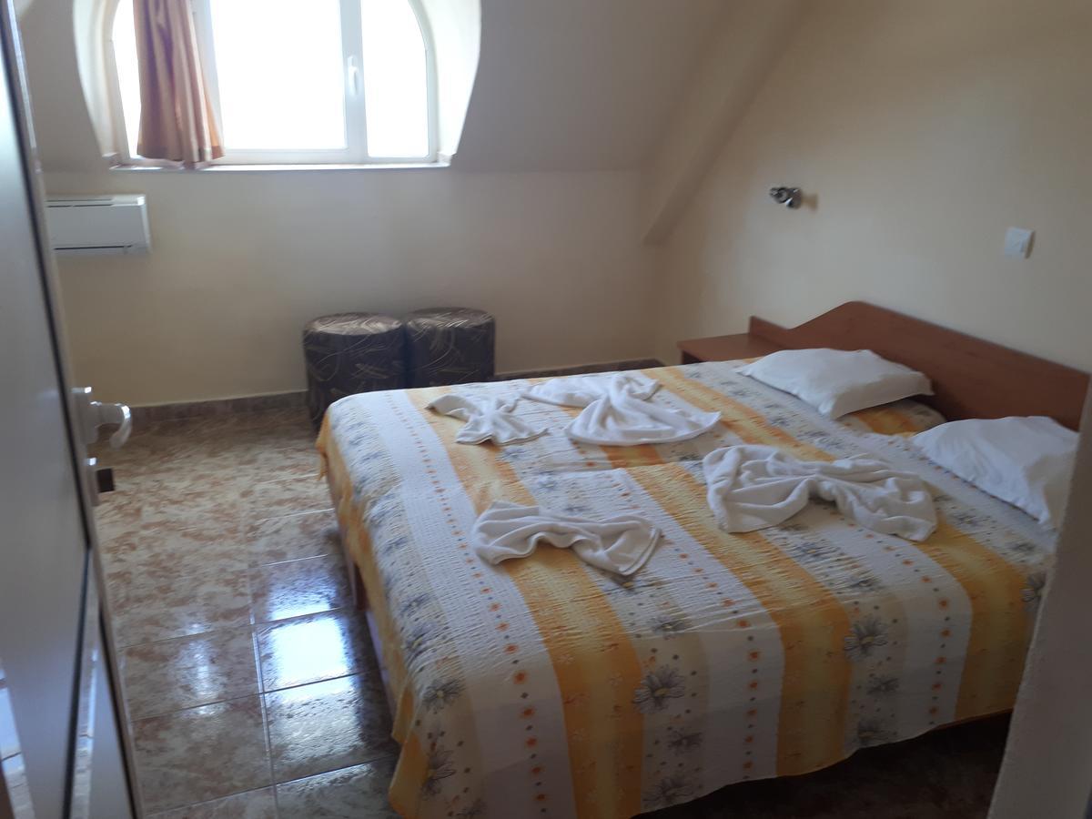 Hotel Palace كرانيفو المظهر الخارجي الصورة